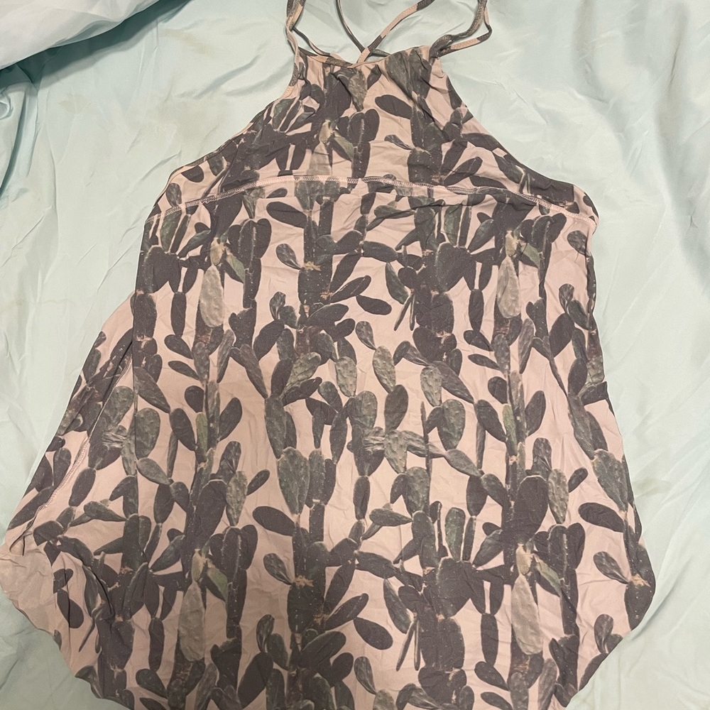 Lululemon cactus tank